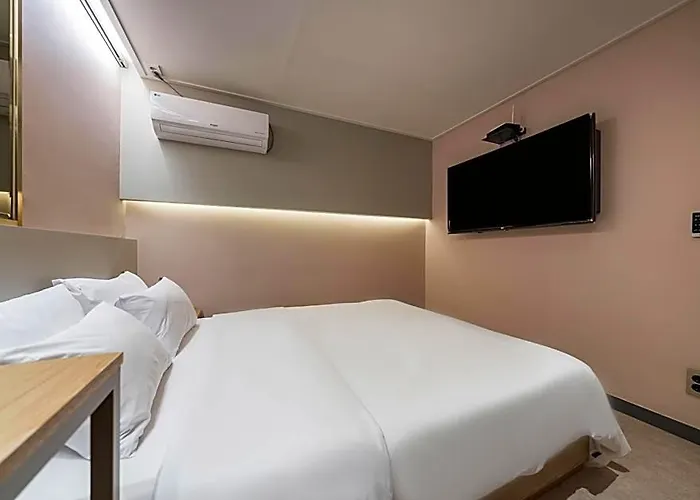 Greaten Hotel 3*